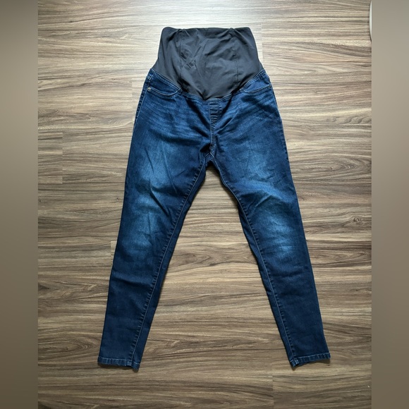 Isabel Maternity Skinny Jeans - Picture 1 of 8